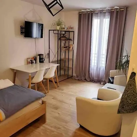 En Face De La Gare - Centre Poitiers